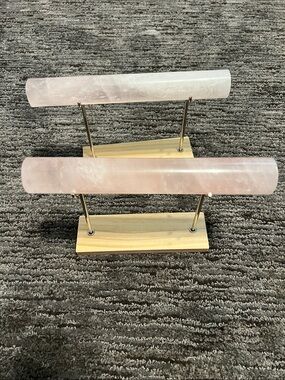 Rose Quartz Bracelet Display Stand